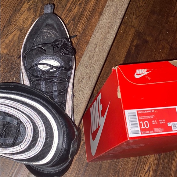 Nike air max 97 size 10 (good condition) - Picture 4 of 4